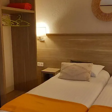 Le Relais De Launay 2*
