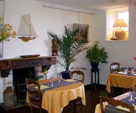 Hotel Le Relais De Launay Ploubazlanec