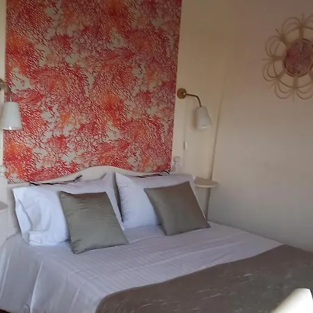 Otel Le Relais De Launay