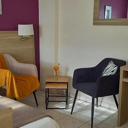 Le Relais De Launay Otel