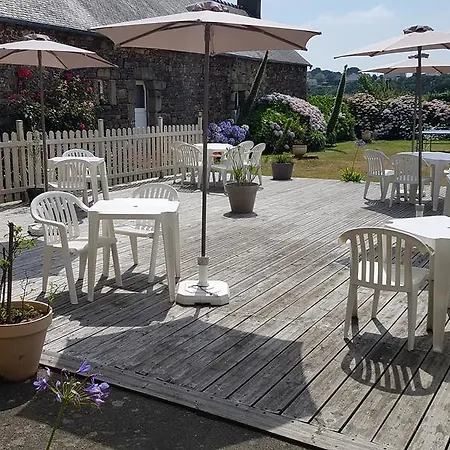Le Relais De Launay Ploubazlanec