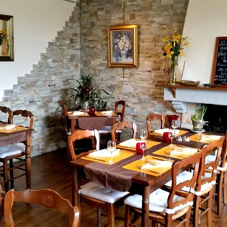 Le Relais De Launay Otel