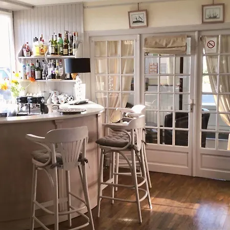Otel Le Relais De Launay 2*